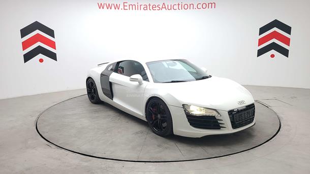 Photo 10 VIN: WUAAU24268N004412 - AUDI R8 