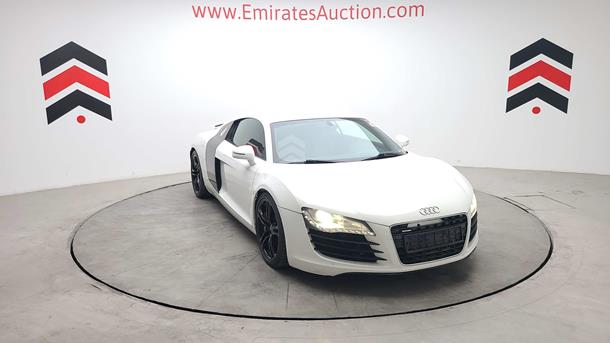 Photo 37 VIN: WUAAU24268N004412 - AUDI R8 