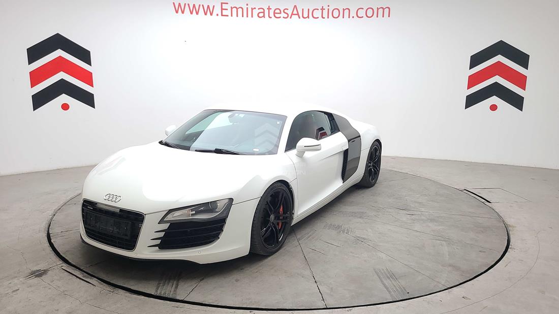 Photo 8 VIN: WUAAU24268N004412 - AUDI R8 