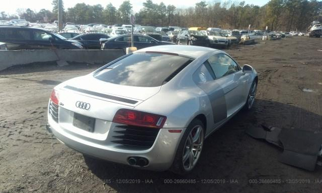 Photo 3 VIN: WUAAU34218N003741 - AUDI R8 