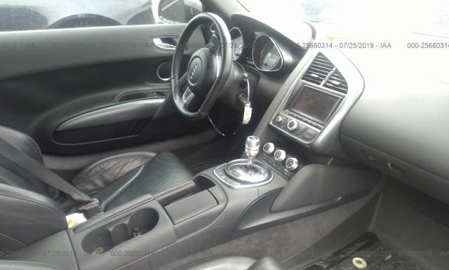 Photo 4 VIN: WUAAU34228N001447 - AUDI R8 