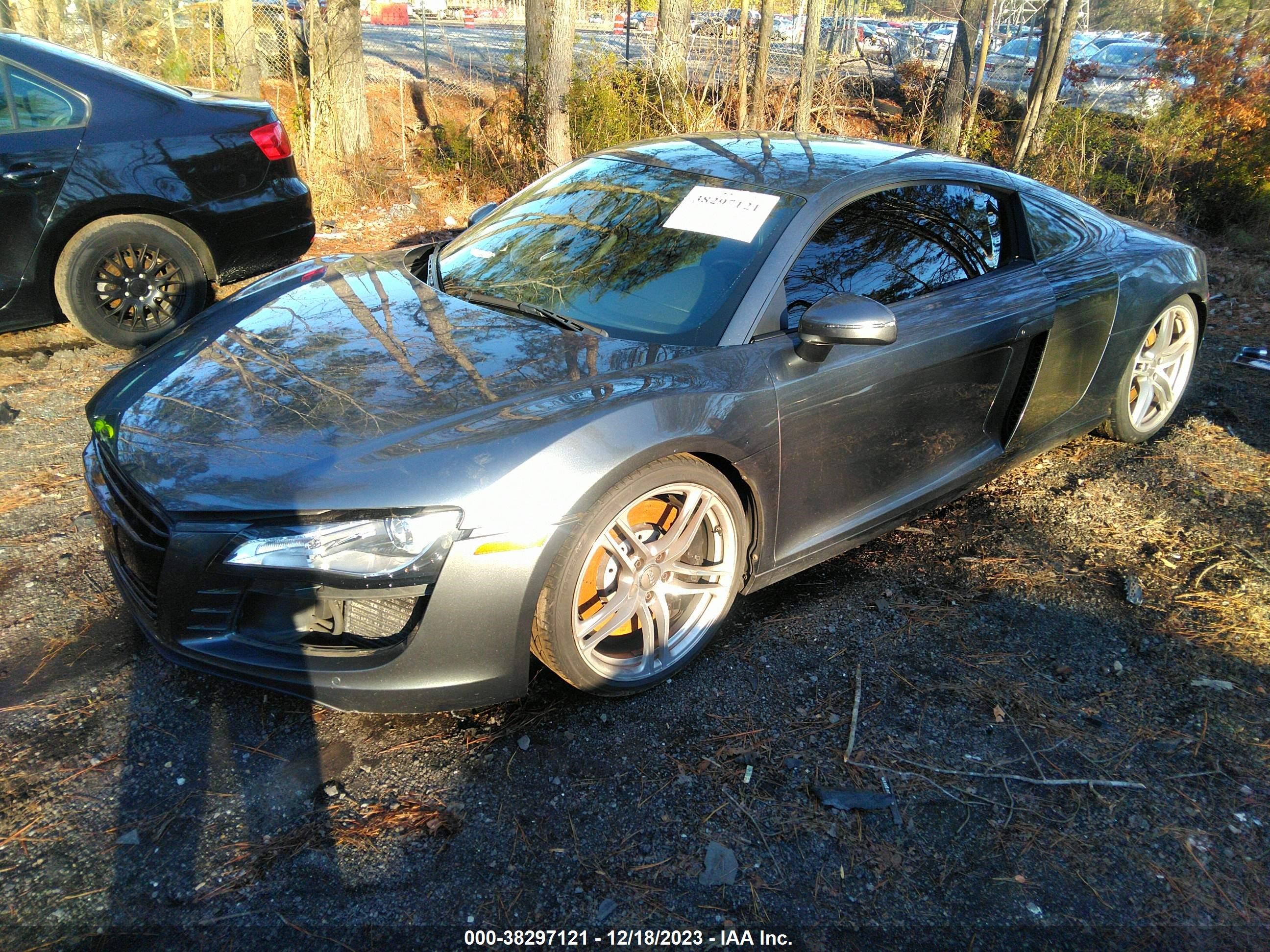 Photo 1 VIN: WUAAU34239N001068 - AUDI R8 