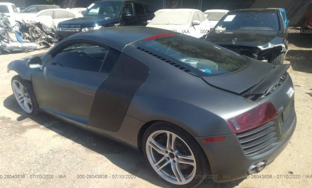 Photo 2 VIN: WUAAU34268N004870 - AUDI R8 