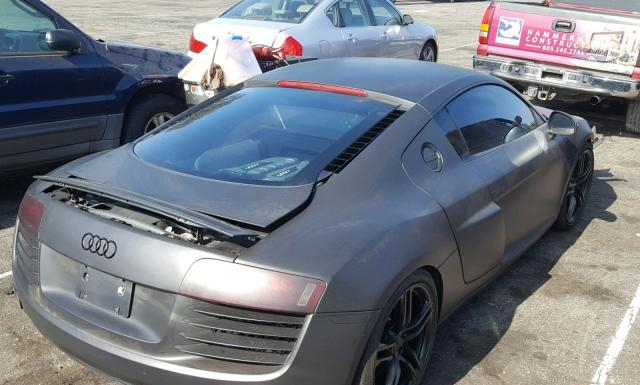 Photo 3 VIN: WUAAU34278N005221 - AUDI R8 