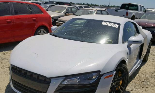 Photo 1 VIN: WUAAU342X9N002833 - AUDI R8 