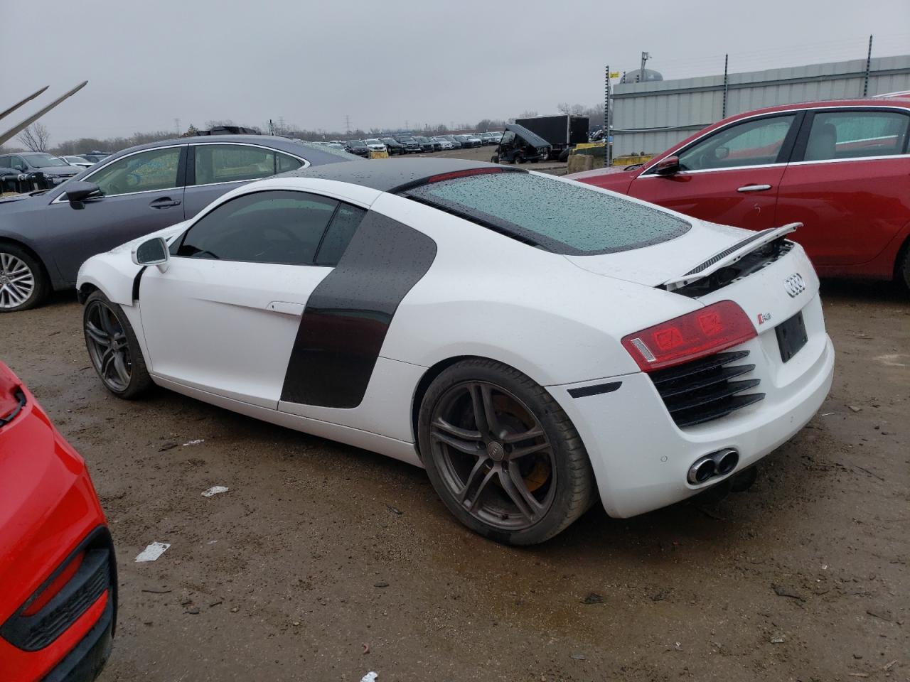 Photo 1 VIN: WUAAUAFG3CN001320 - AUDI R8 