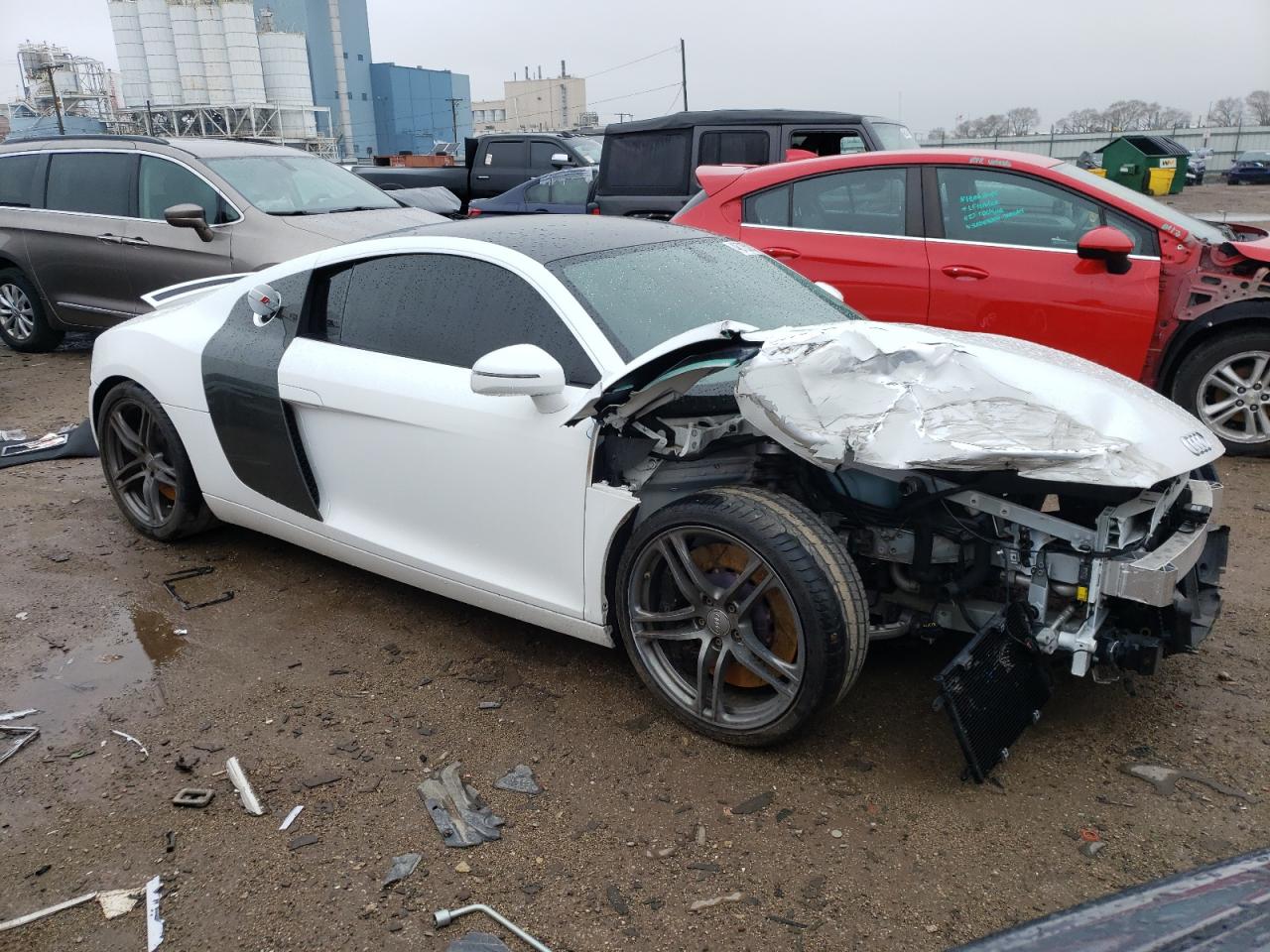 Photo 3 VIN: WUAAUAFG3CN001320 - AUDI R8 