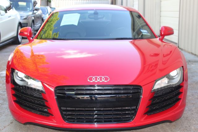 Photo 1 VIN: WUAAUAFG3CN001723 - AUDI R8 