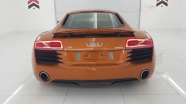 Photo 7 VIN: WUAAUBFG9FN000120 - AUDI R8 