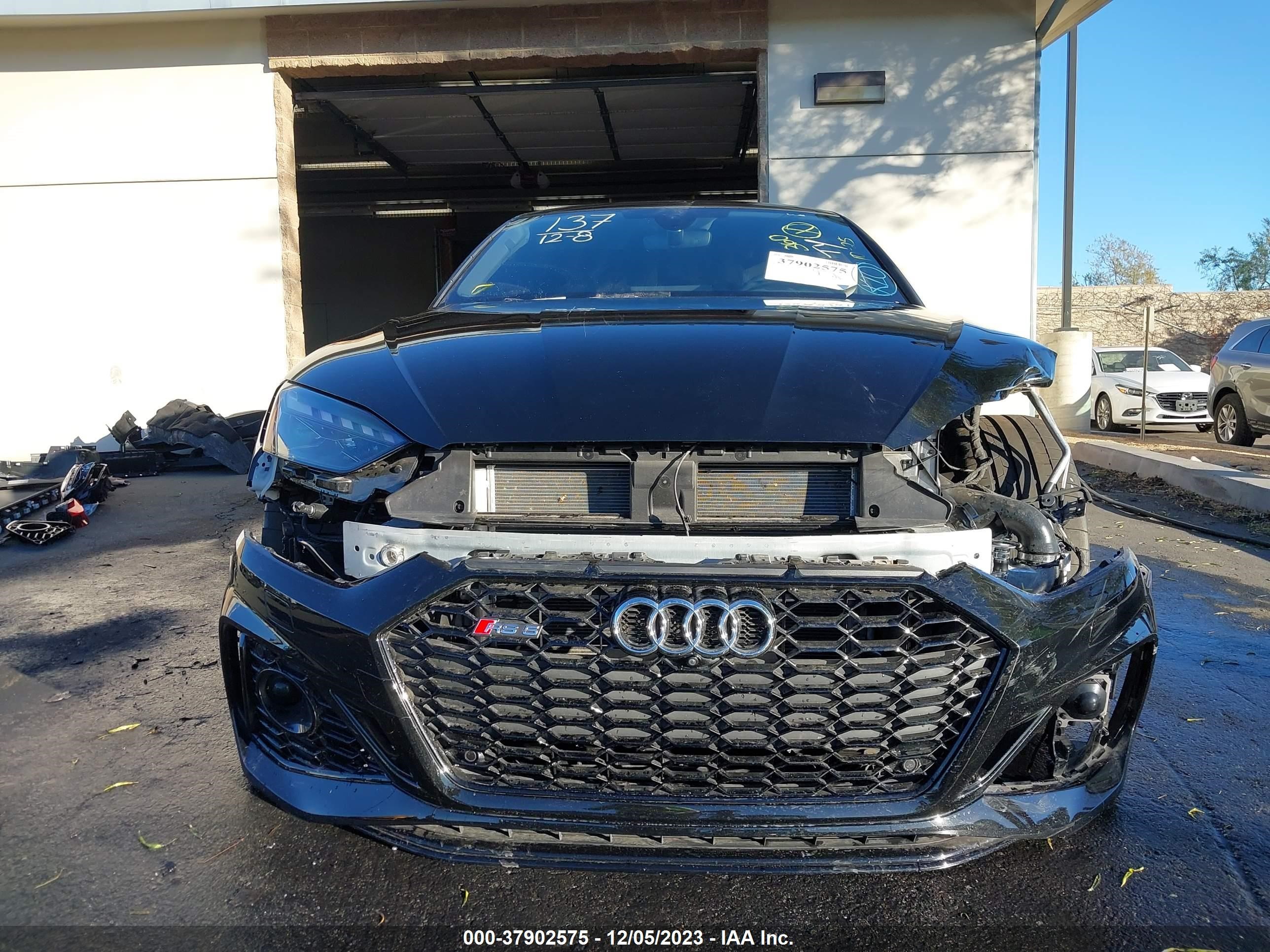 Photo 12 VIN: WUAAWCF59PA901303 - AUDI RS5 