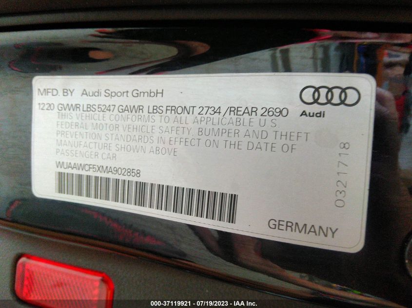 Photo 8 VIN: WUAAWCF5XMA902858 - AUDI RS5 