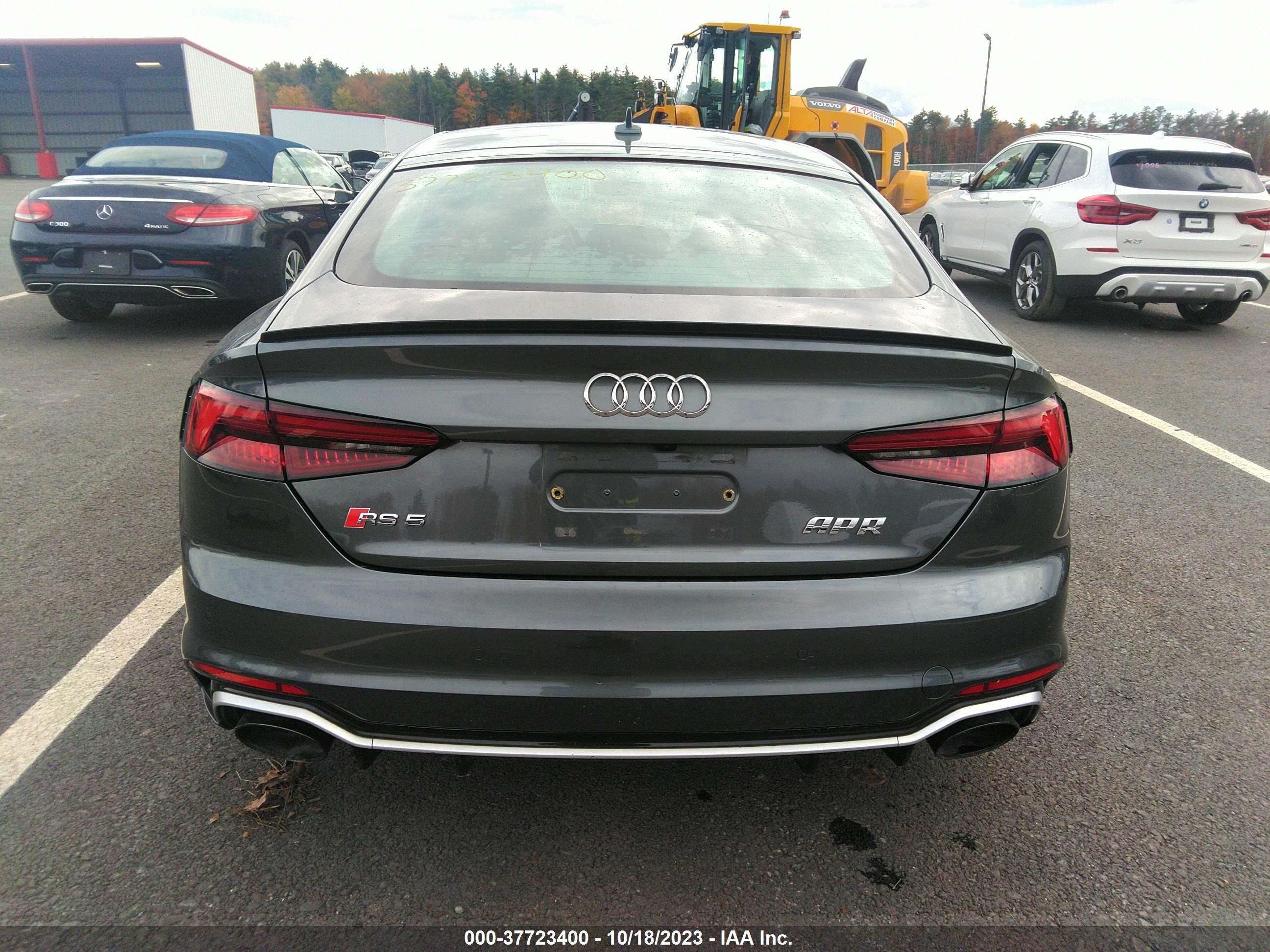 Photo 15 VIN: WUABWCF5XKA901355 - AUDI RS5 