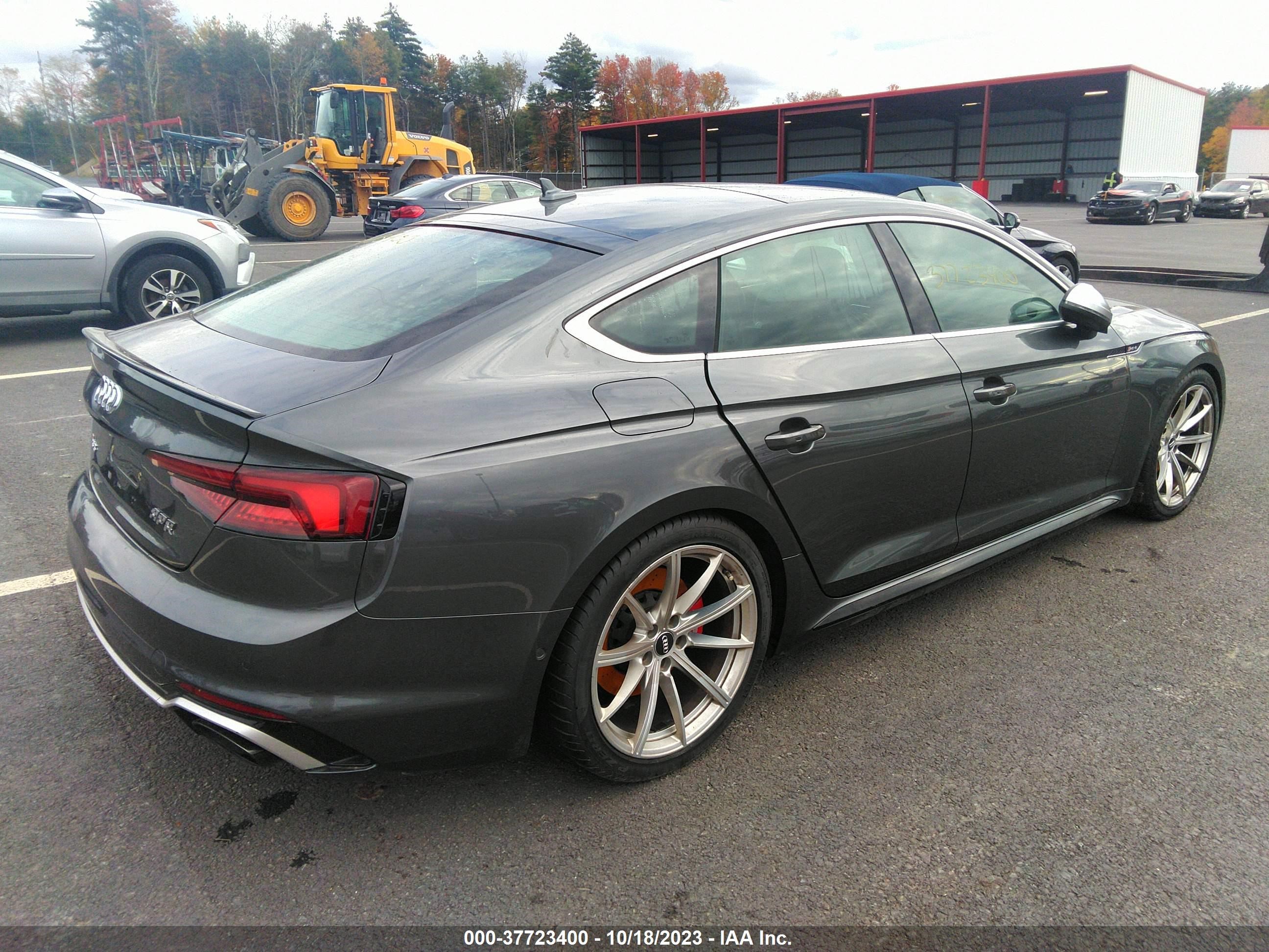 Photo 3 VIN: WUABWCF5XKA901355 - AUDI RS5 