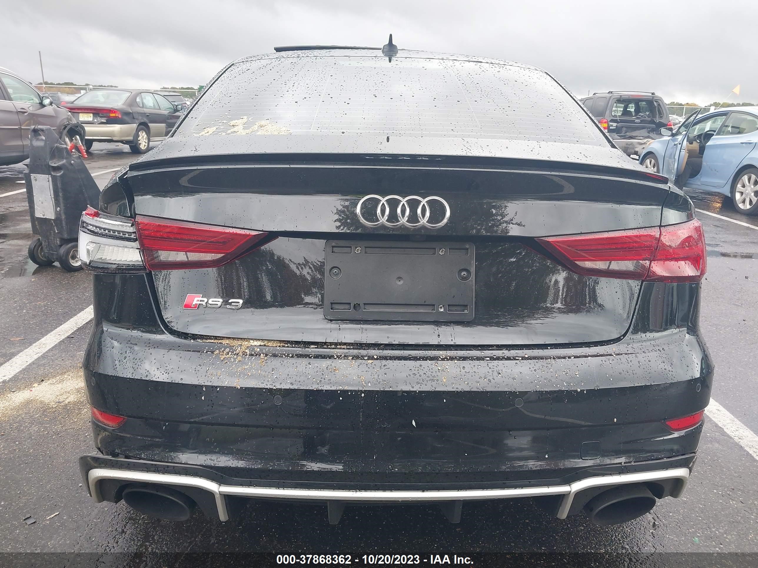 Photo 15 VIN: WUABWGFF0J1907566 - AUDI RS3 