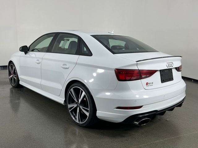 Photo 4 VIN: WUABWGFF2J1900280 - AUDI RS 3 