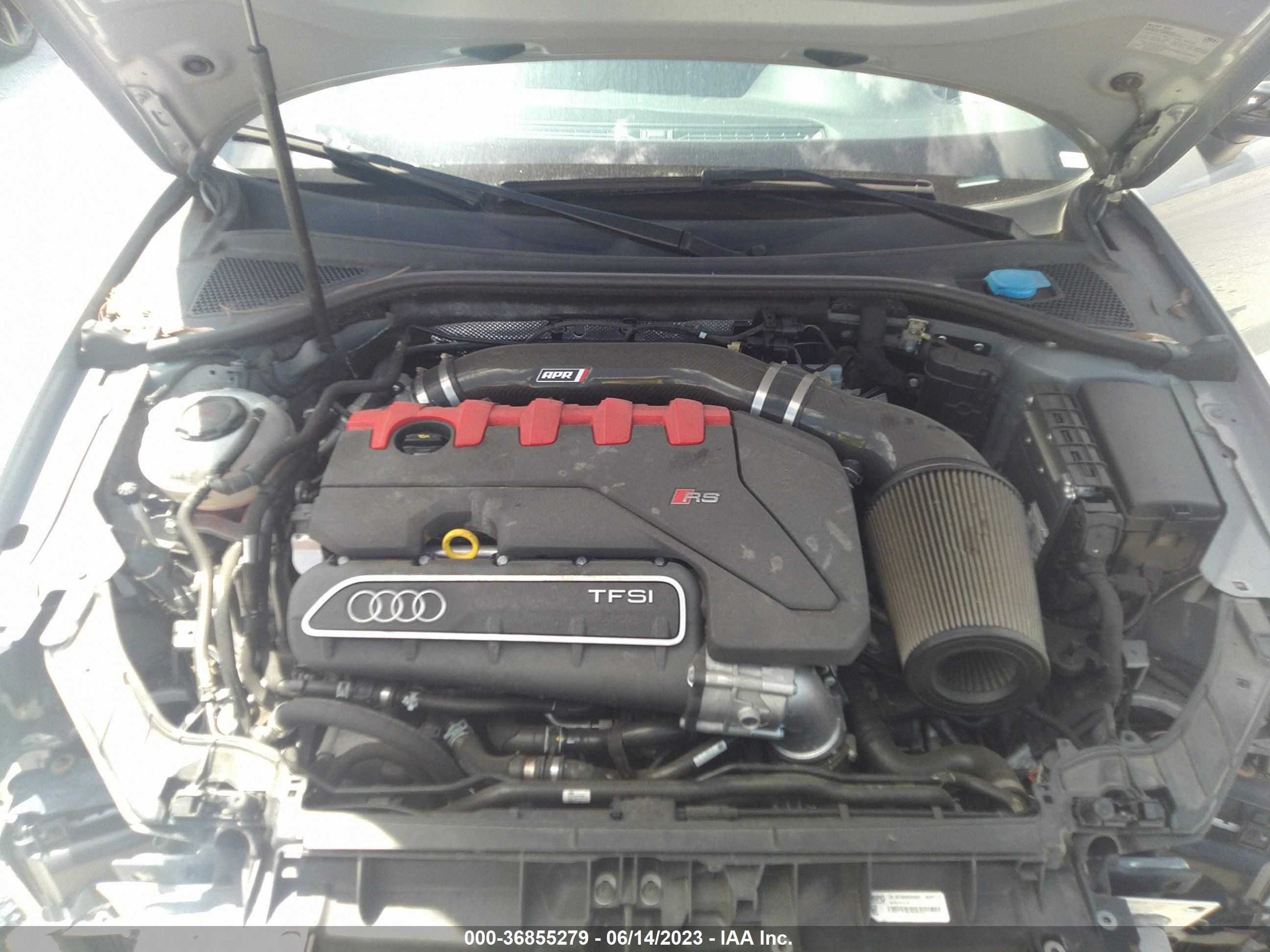 Photo 9 VIN: WUABWGFF2J1906080 - AUDI RS3 