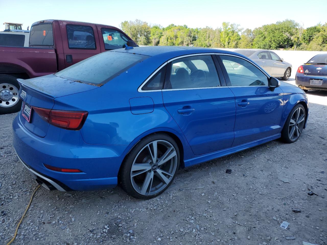 Photo 2 VIN: WUABWGFF5J1901732 - AUDI RS3 