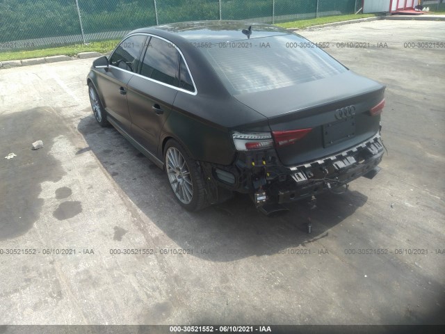 Photo 2 VIN: WUABWGFF8J1904821 - AUDI RS3 