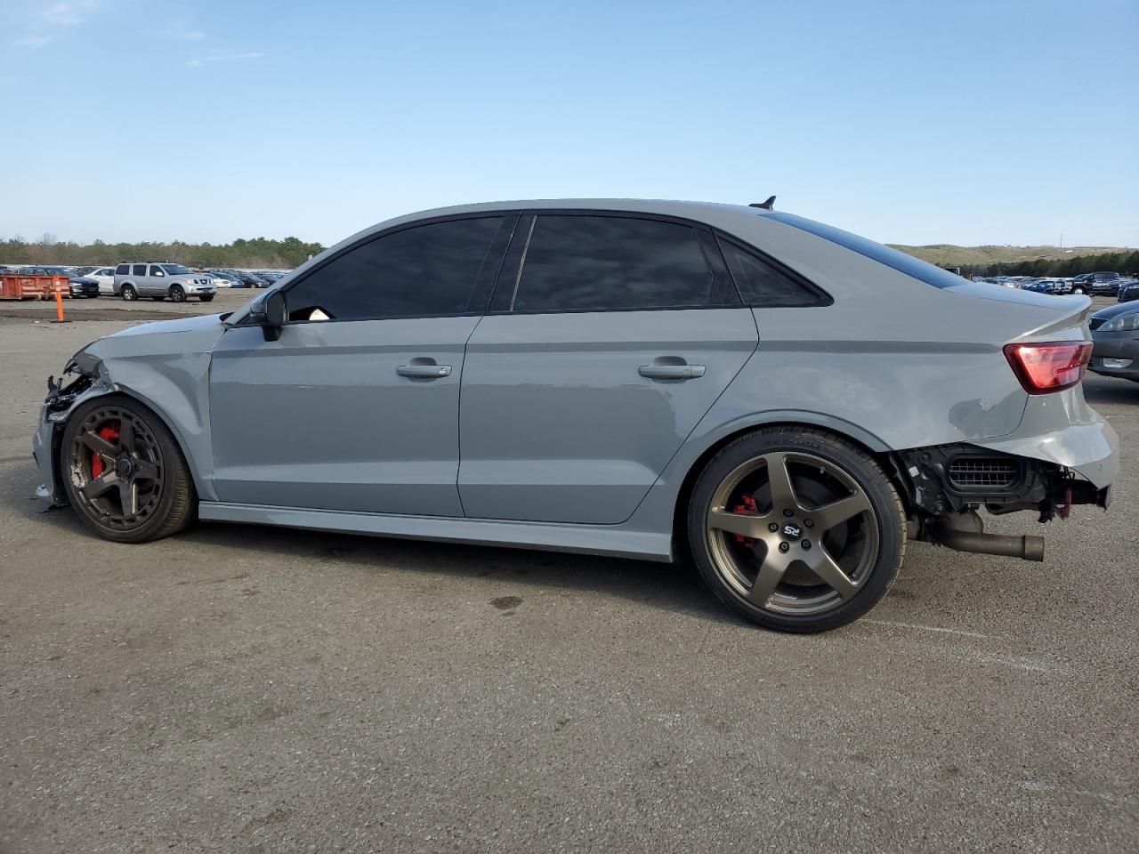 Photo 1 VIN: WUABWGFF9KA906868 - AUDI RS3 