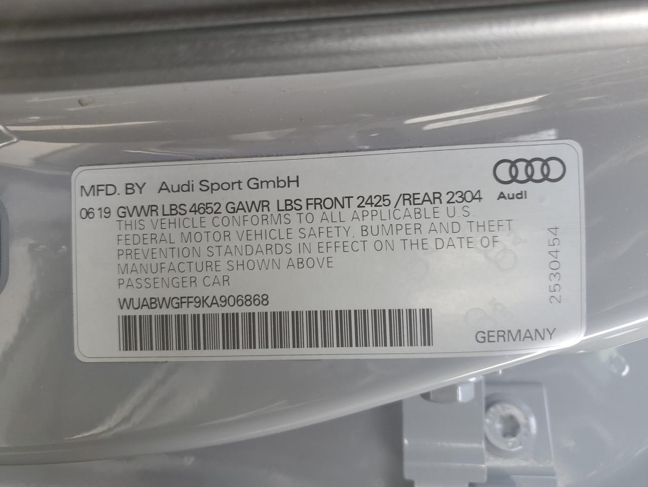 Photo 11 VIN: WUABWGFF9KA906868 - AUDI RS3 