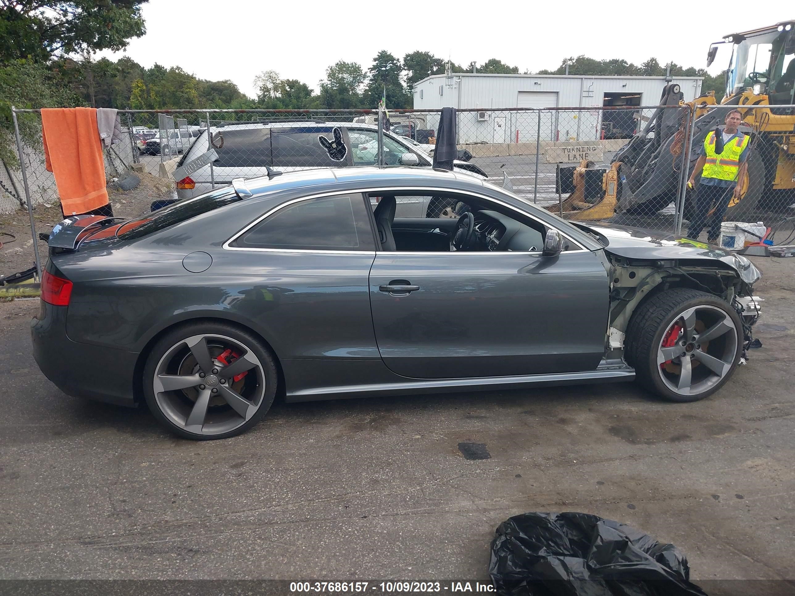 Photo 12 VIN: WUAC6AFR9FA901235 - AUDI RS5 