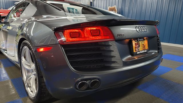 Photo 9 VIN: WUADUAFG9AN000795 - AUDI R8 