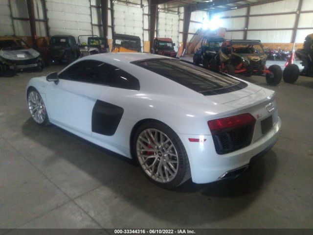 Photo 2 VIN: WUAEAAFX7H7903183 - AUDI R8 