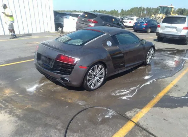 Photo 3 VIN: WUAENAFG4CN000627 - AUDI R8 