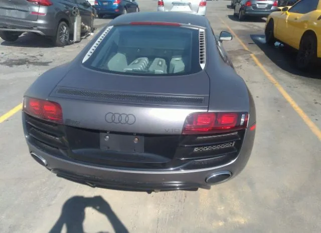 Photo 7 VIN: WUAENAFG4CN000627 - AUDI R8 