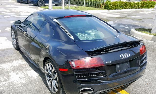 Photo 2 VIN: WUAENAFG9BN001786 - AUDI R8 