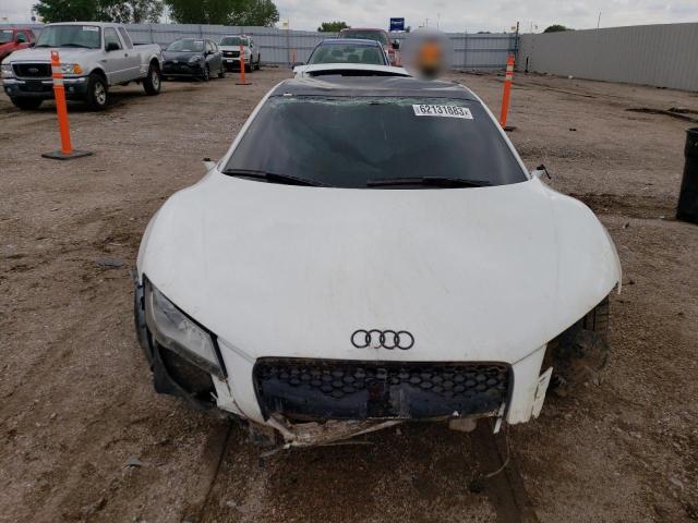 Photo 4 VIN: WUAENAFGXBN003031 - AUDI R8 