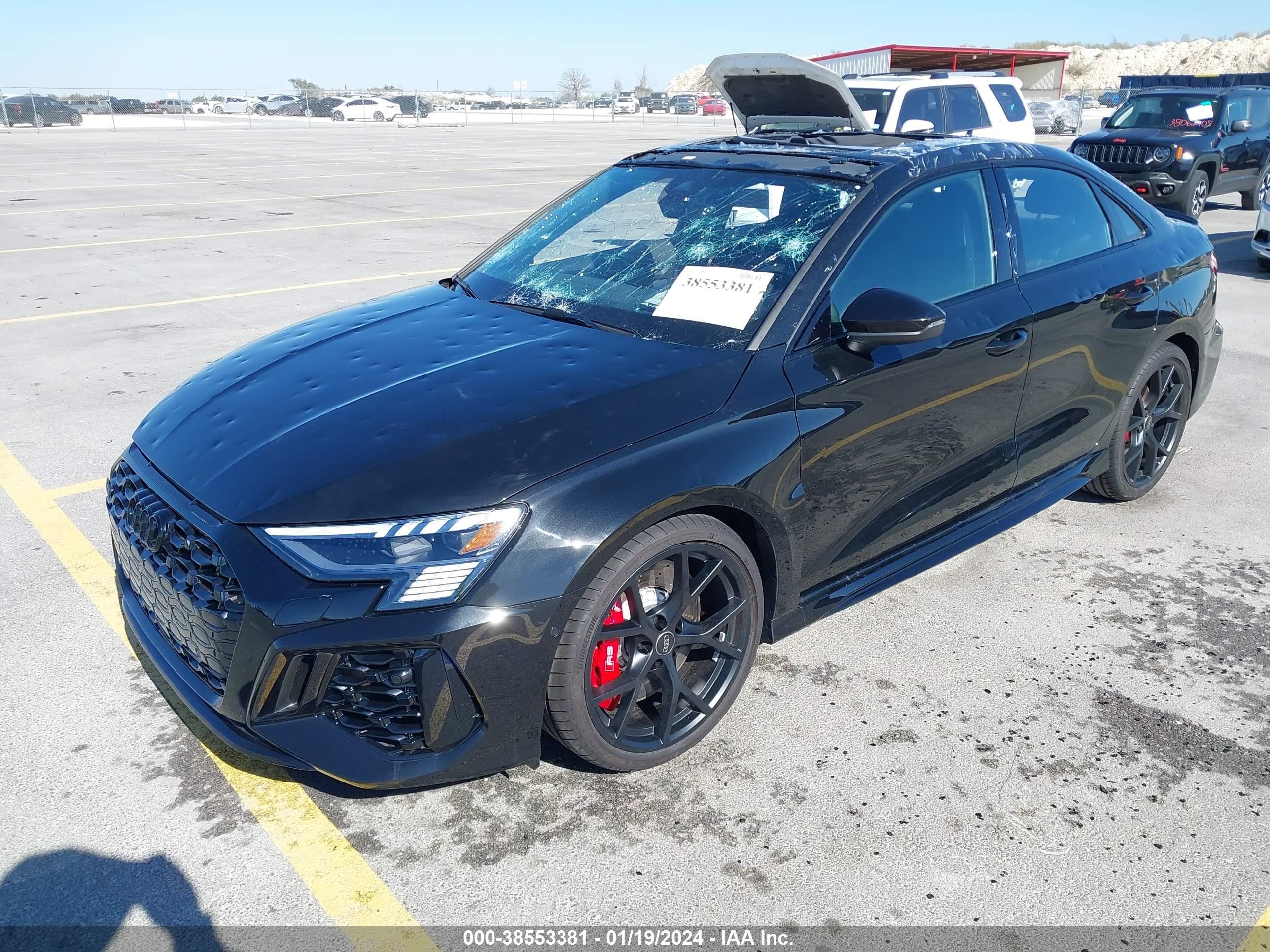 Photo 1 VIN: WUAG4DGY3RA900617 - AUDI RS3 