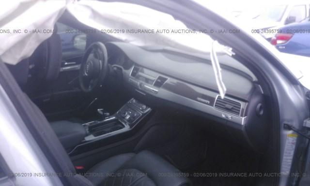 Photo 4 VIN: WUAJ5AFD8GN900750 - AUDI S8 