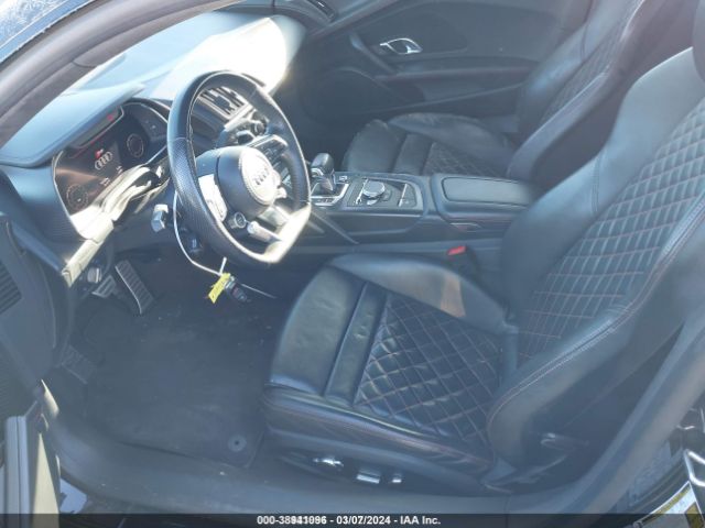 Photo 4 VIN: WUAKBAFX0H7901145 - AUDI R8 