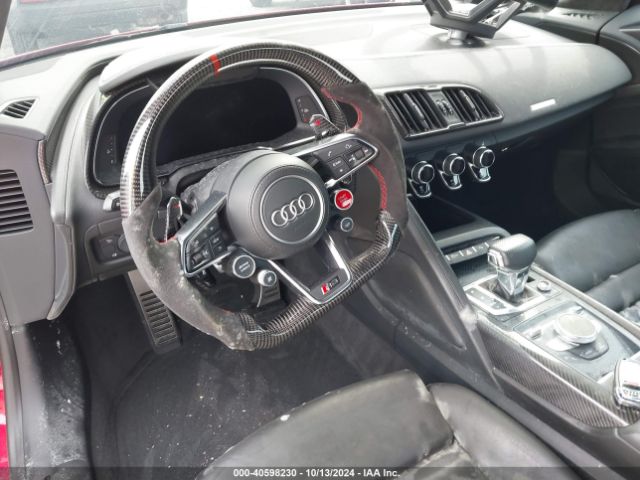 Photo 6 VIN: WUAKBAFX2J7902027 - AUDI R8 