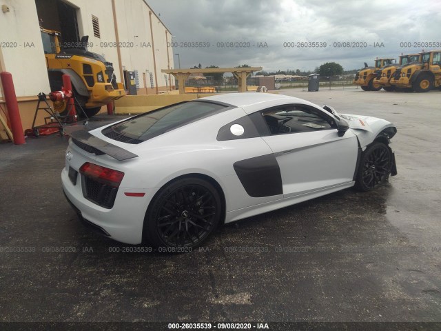 Photo 3 VIN: WUAKBAFX3J7902439 - AUDI R8 COUPE 