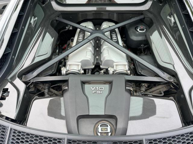 Photo 6 VIN: WUAKBAFX5J7902006 - AUDI R8 