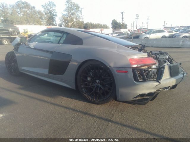 Photo 2 VIN: WUAKBAFX7H7903300 - AUDI R8 