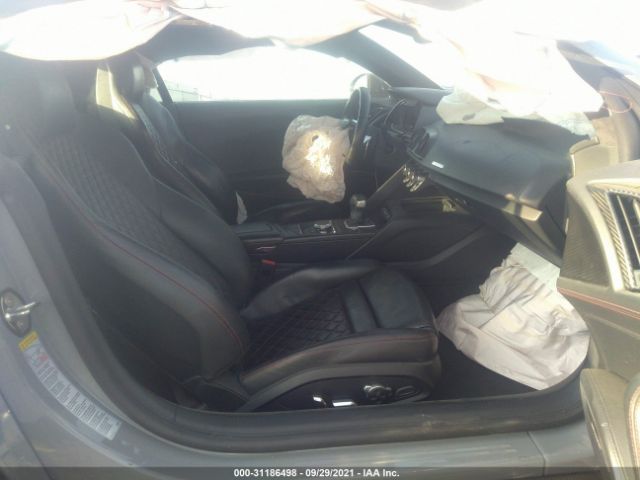 Photo 4 VIN: WUAKBAFX7H7903300 - AUDI R8 