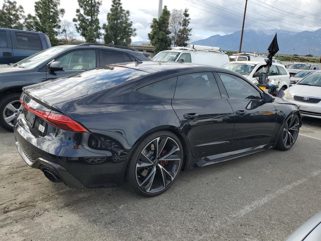 Photo 2 VIN: WUAPCBF25MN907879 - AUDI S7 