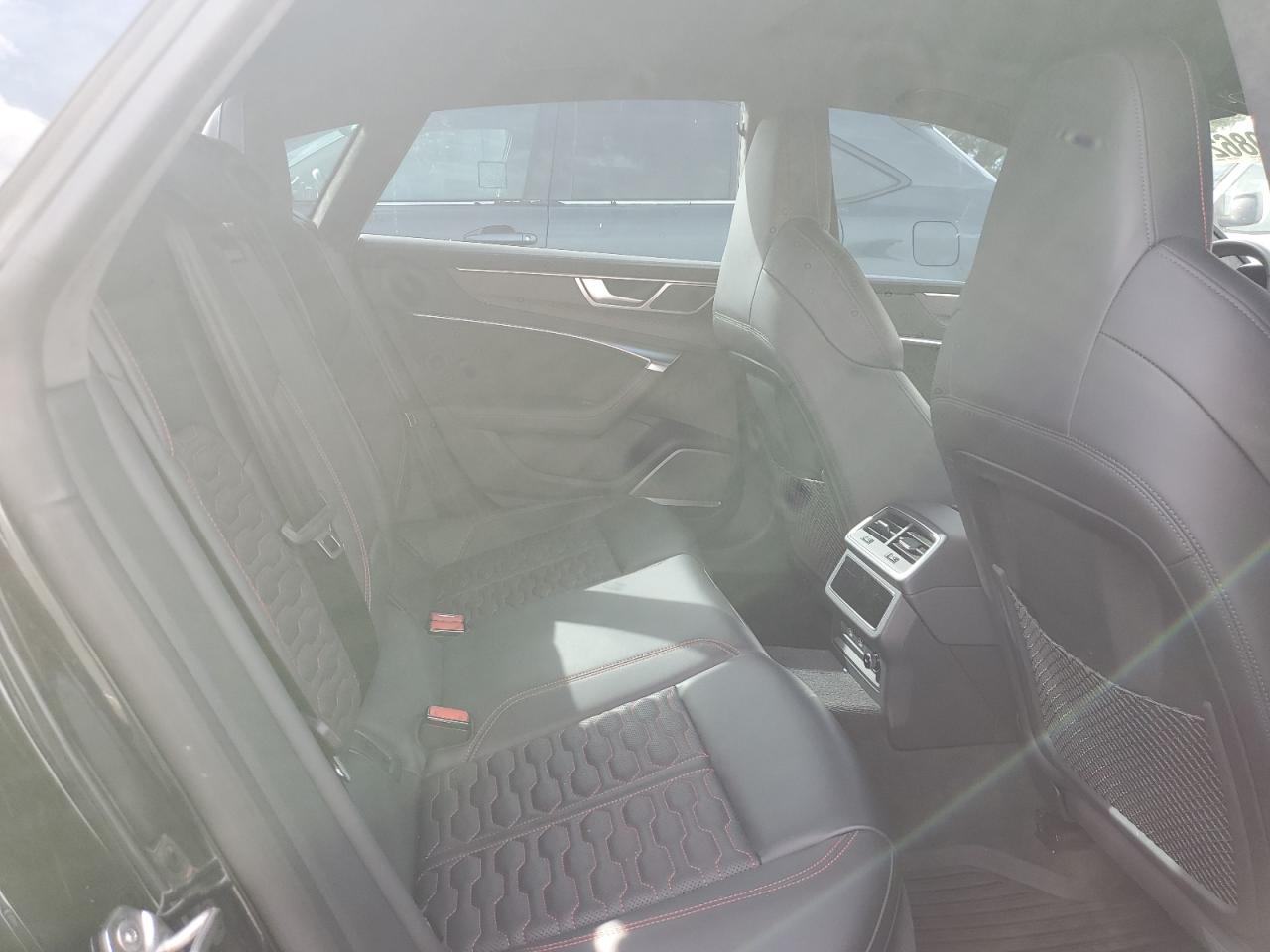 Photo 9 VIN: WUAPCBF25MN907879 - AUDI S7 