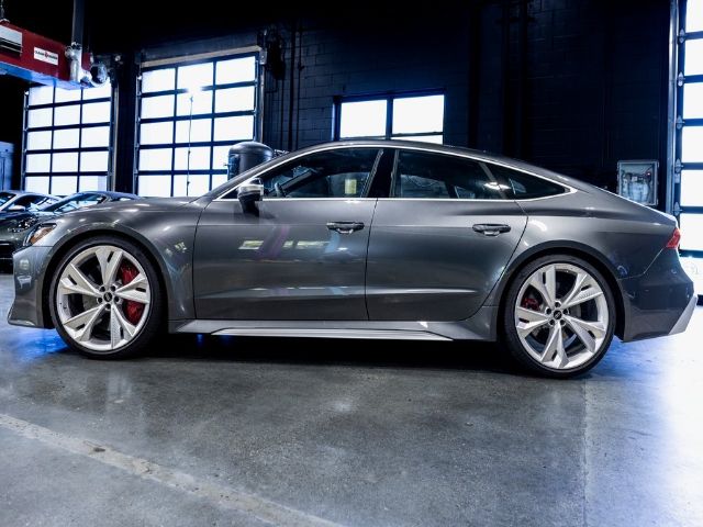 Photo 8 VIN: WUAPCBF28MN901865 - AUDI RS 7 