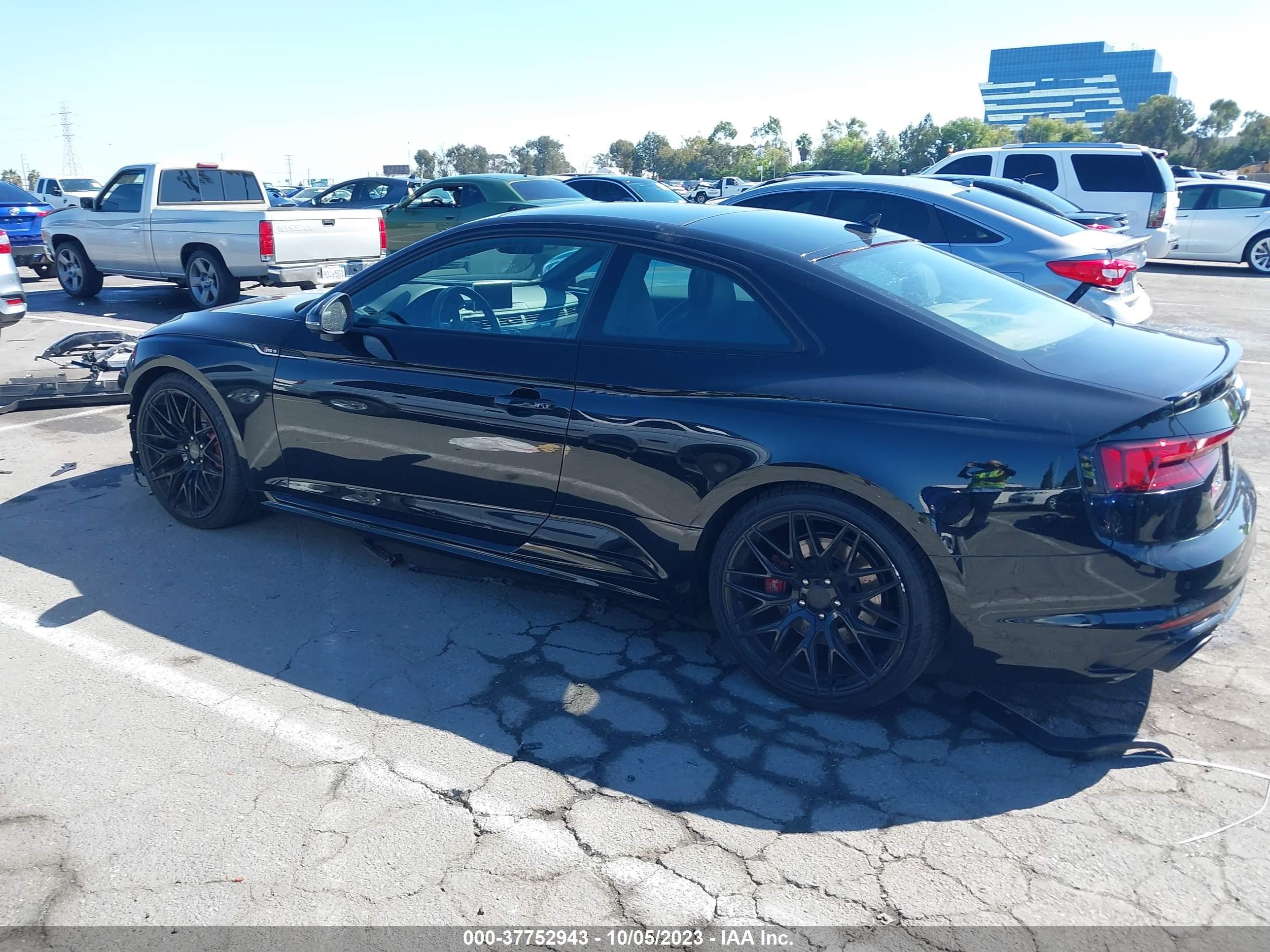 Photo 14 VIN: WUAPWAF55JA903779 - AUDI RS5 