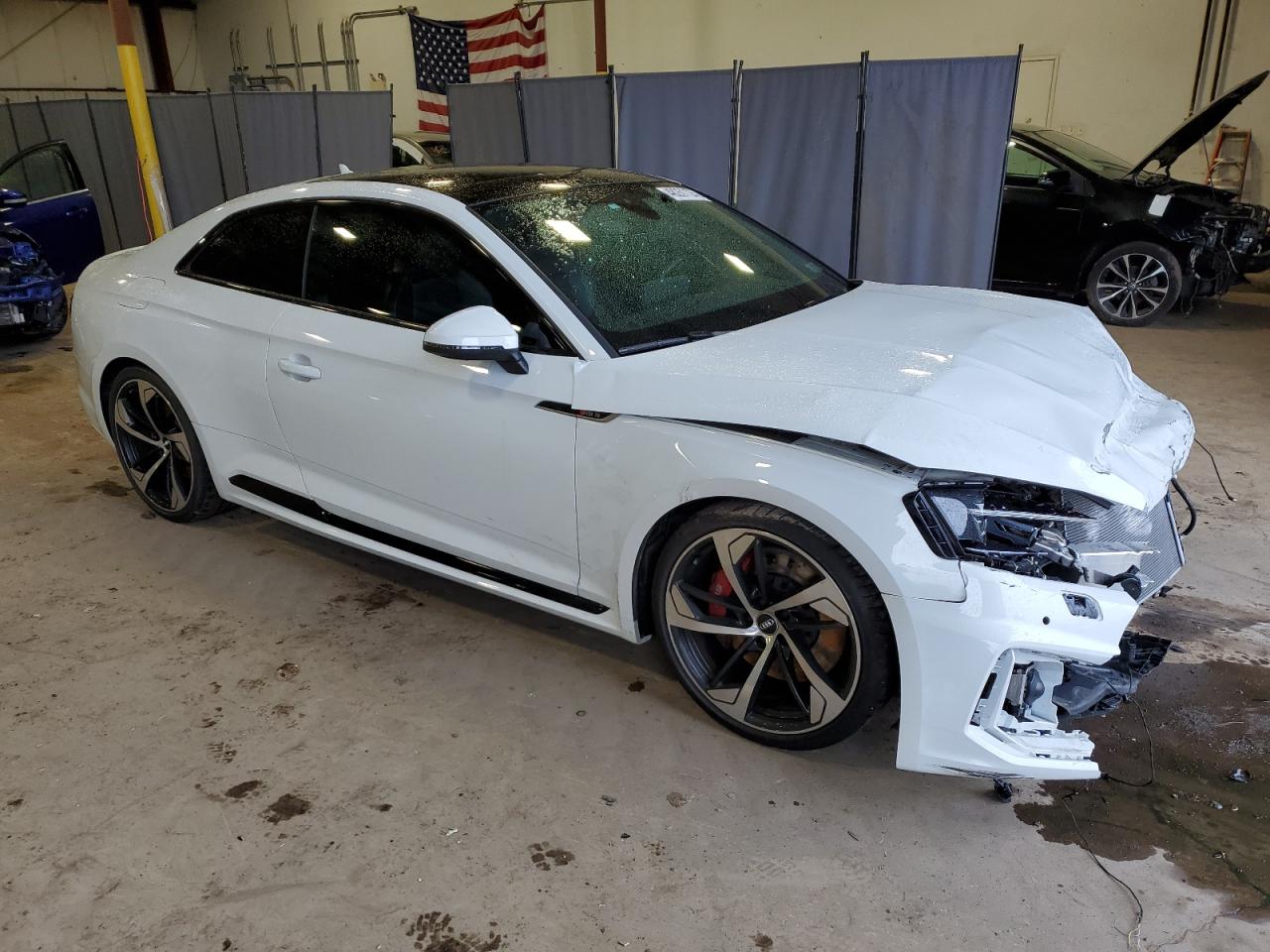 Photo 3 VIN: WUAPWAF56JA905136 - AUDI RS5 