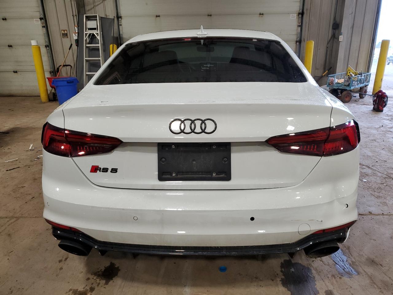 Photo 5 VIN: WUAPWAF56JA905136 - AUDI RS5 