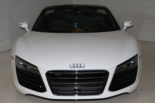 Photo 1 VIN: WUASNAFG6EN001039 - AUDI R8 