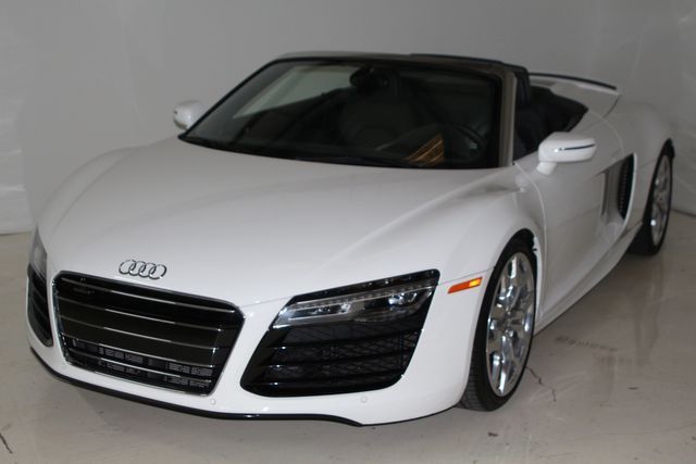 Photo 3 VIN: WUASNAFG6EN001039 - AUDI R8 