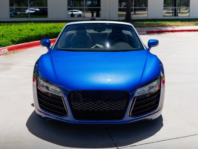 Photo 2 VIN: WUASNAFG9EN001844 - AUDI R8 