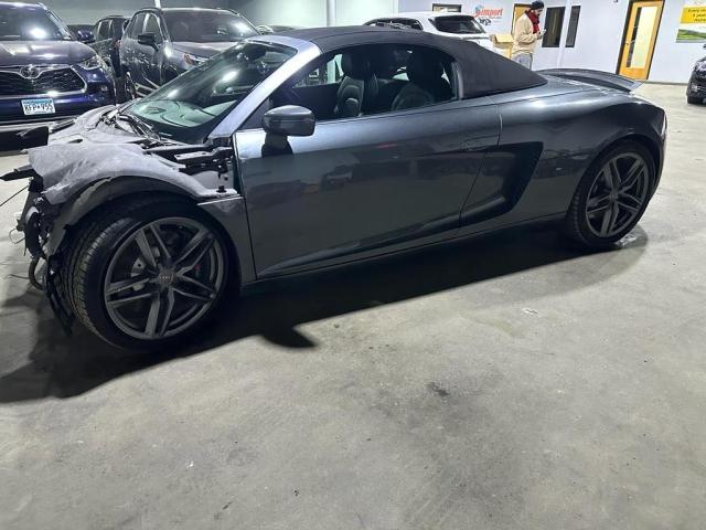 Photo 1 VIN: WUASUAFG5FN000694 - AUDI R8 