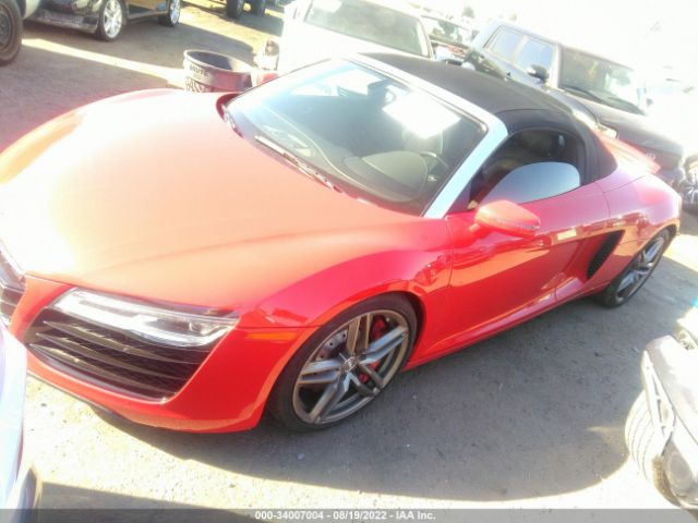 Photo 1 VIN: WUASUAFG8F7001066 - AUDI R8 